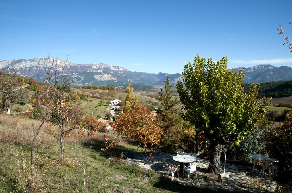 La Grange D'Agnes Bed & Breakfast Montmaur-en-Diois Bagian luar foto