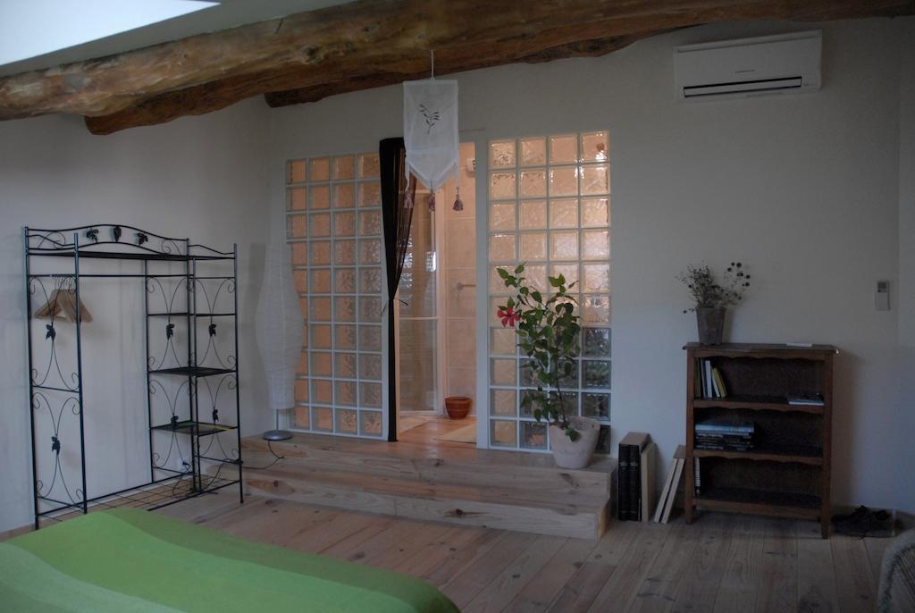 La Grange D'Agnes Bed & Breakfast Montmaur-en-Diois Ruang foto