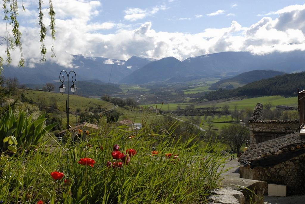La Grange D'Agnes Bed & Breakfast Montmaur-en-Diois Bagian luar foto