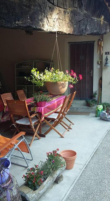 La Grange D'Agnes Bed & Breakfast Montmaur-en-Diois Bagian luar foto